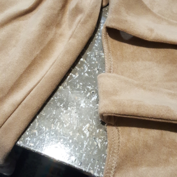 NWT SUEDE DRESS SIZE MEDIUM WITH BACK CUT OUT - Picture 9 of 11